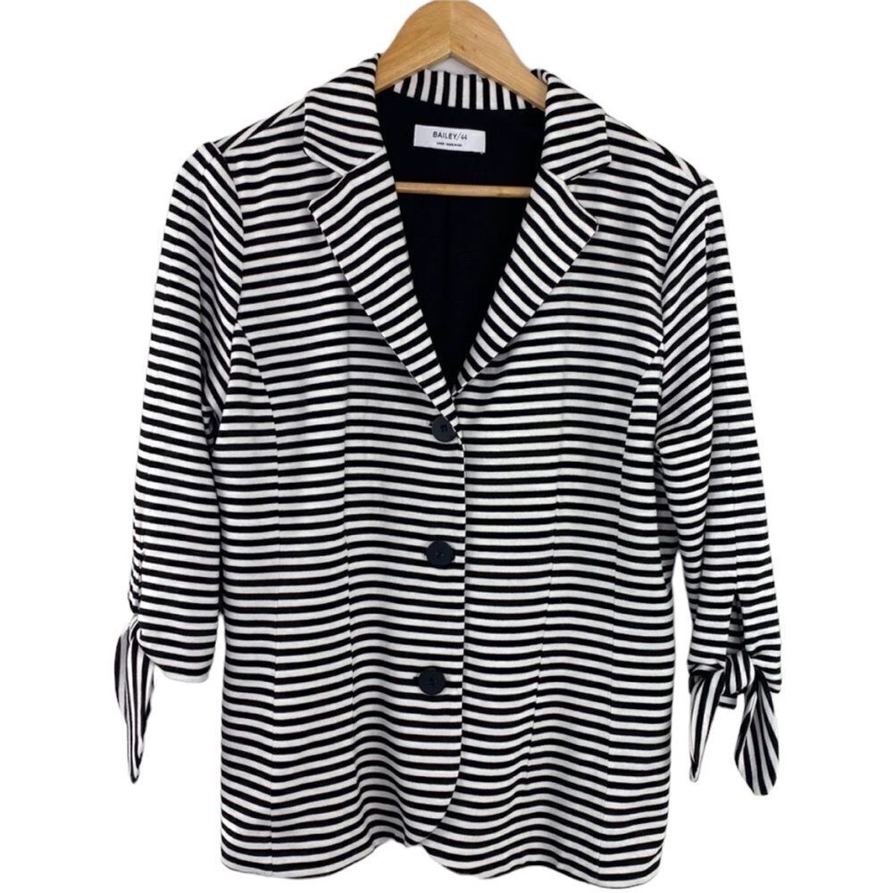 Bailey/44 black and white stripe knit blazer